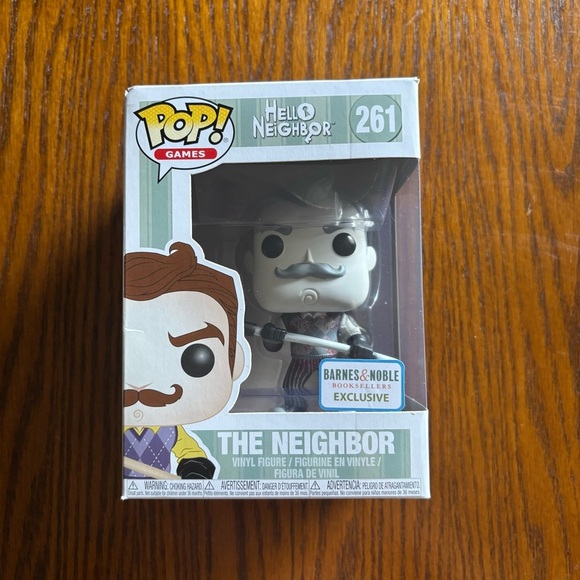 Hello Neighbor Black & White Barnes & Noble Exclusive Funko Pop Games 261 - Picture 1 of 6
